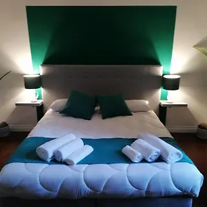 Affittacamere Shine House